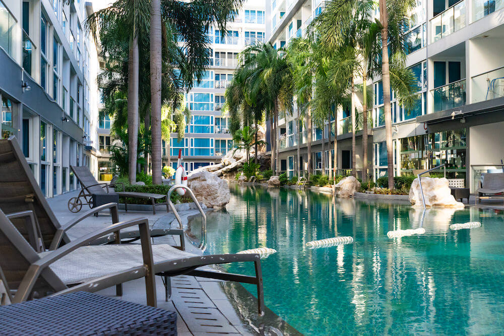センタラ アズール ホテル パタヤ（Centara Azure Hotel Pattaya）のプール４