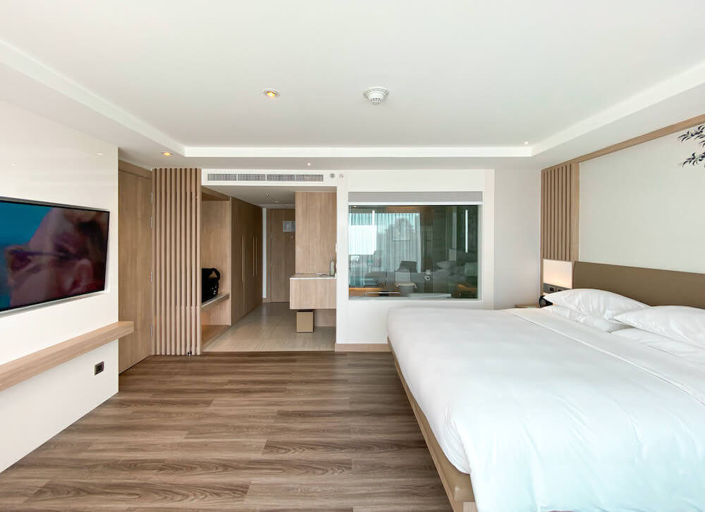 コートヤード バイ マリオット ノース パタヤ（Courtyard by Marriott North Pattaya）のデラックス シティビュールーム キングベッド（Deluxe, Larger Guest room, 1 King, City view）２