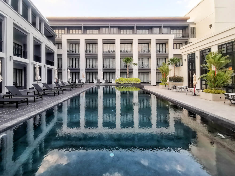 ワン パティオ ホテル パタヤ(One patio hotel pattaya)のプール