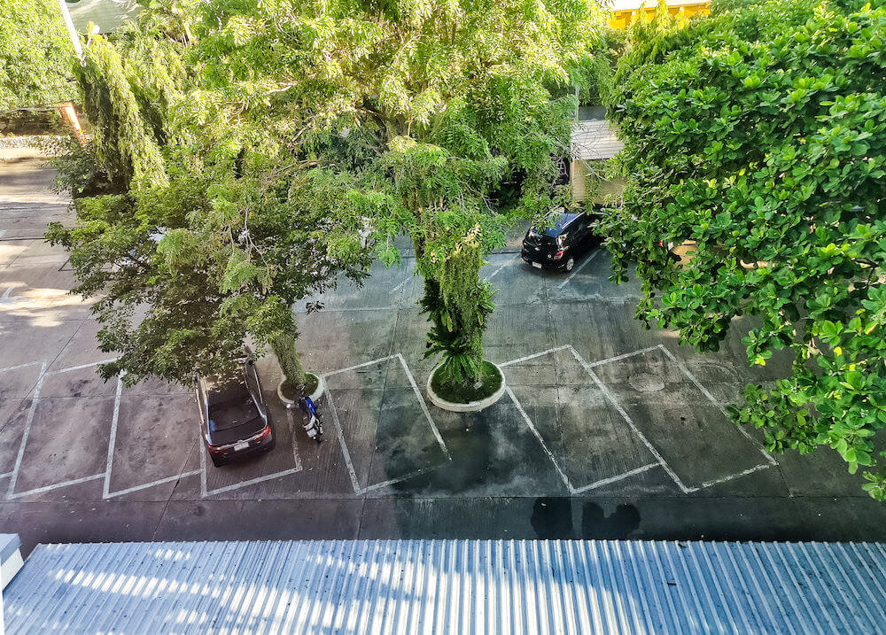 サンダレー リゾート パタヤ(Sandalay Resort Pattaya)の駐車場