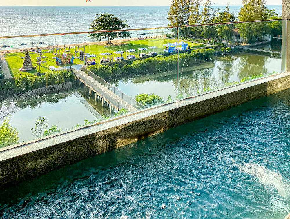 アナアナン リゾート アンド ヴィラズ パタヤ(Ana Anan Resort and Villas Pattaya)の客室プライベートプール