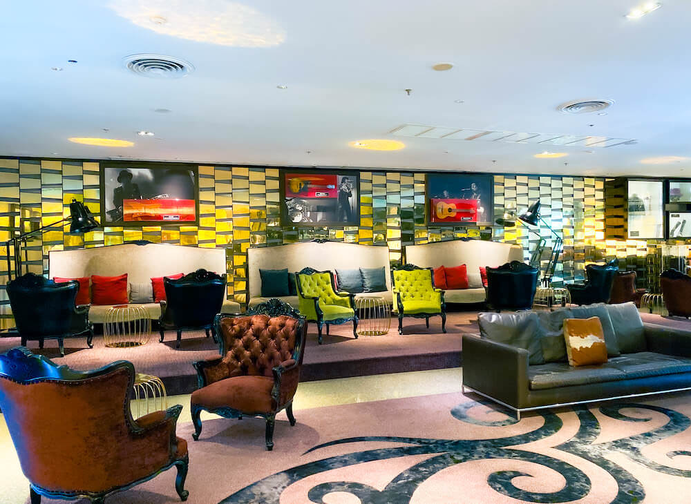 ハードロック ホテル パタヤ(Hard Rock Hotel Pattaya)のエントランスロビー