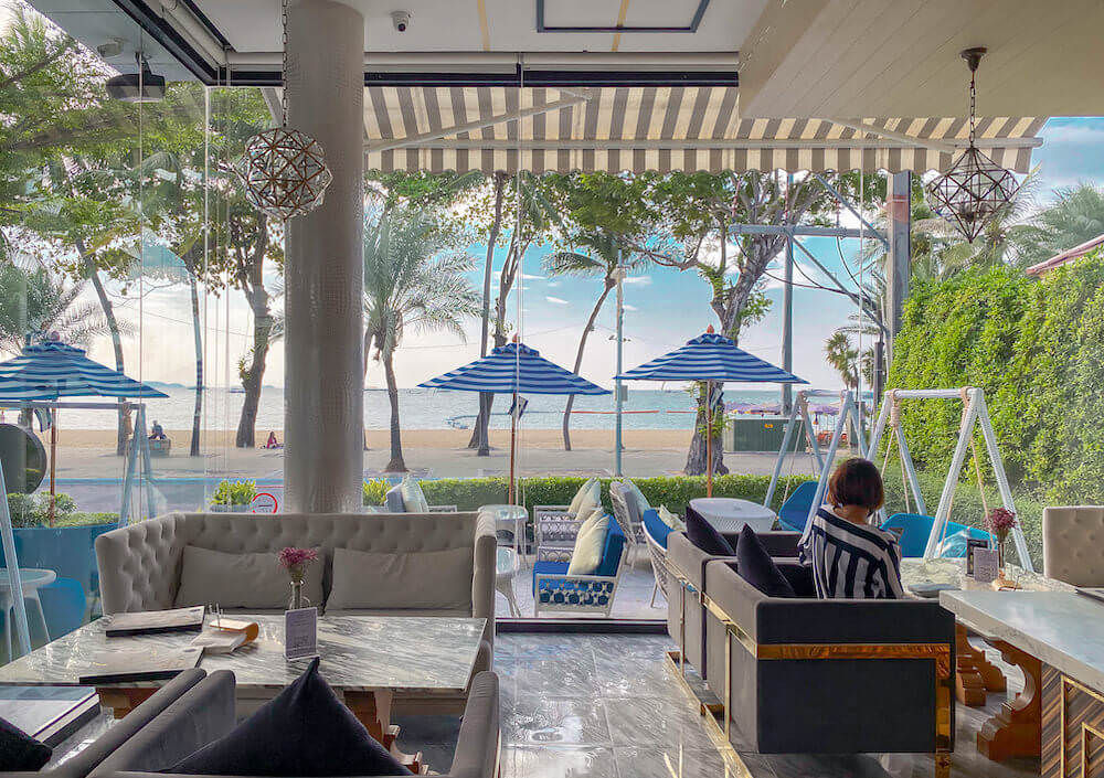 メラ マーレ パタヤ(Mera Mare Pattaya)の朝食会場