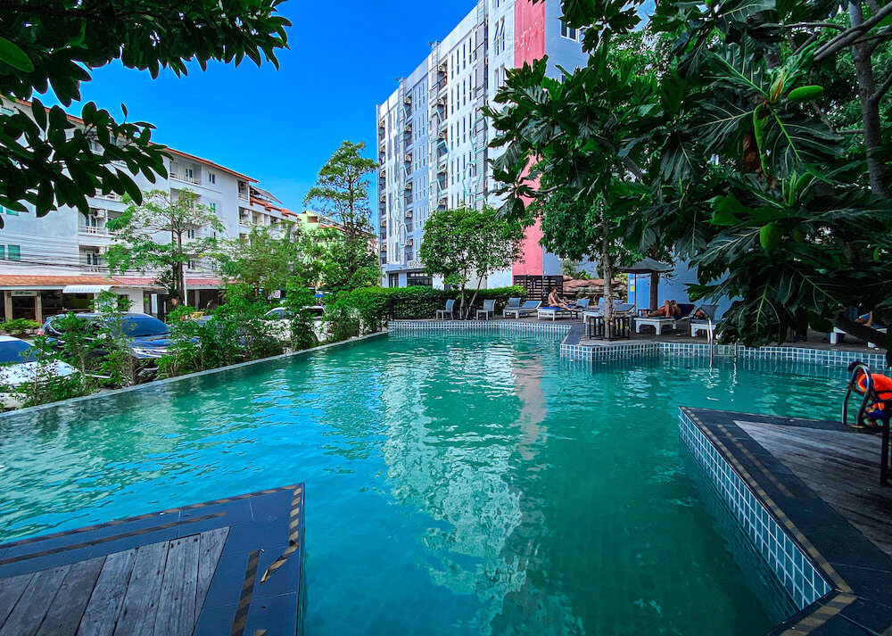 P プラス ホテル(P Plus Hotel)のプール3