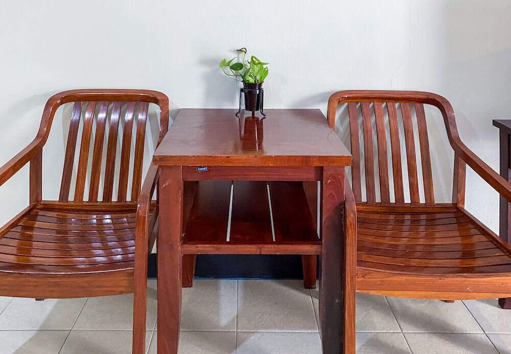 スタッコート 3（Sutus Court 3）客室のデスクワーク