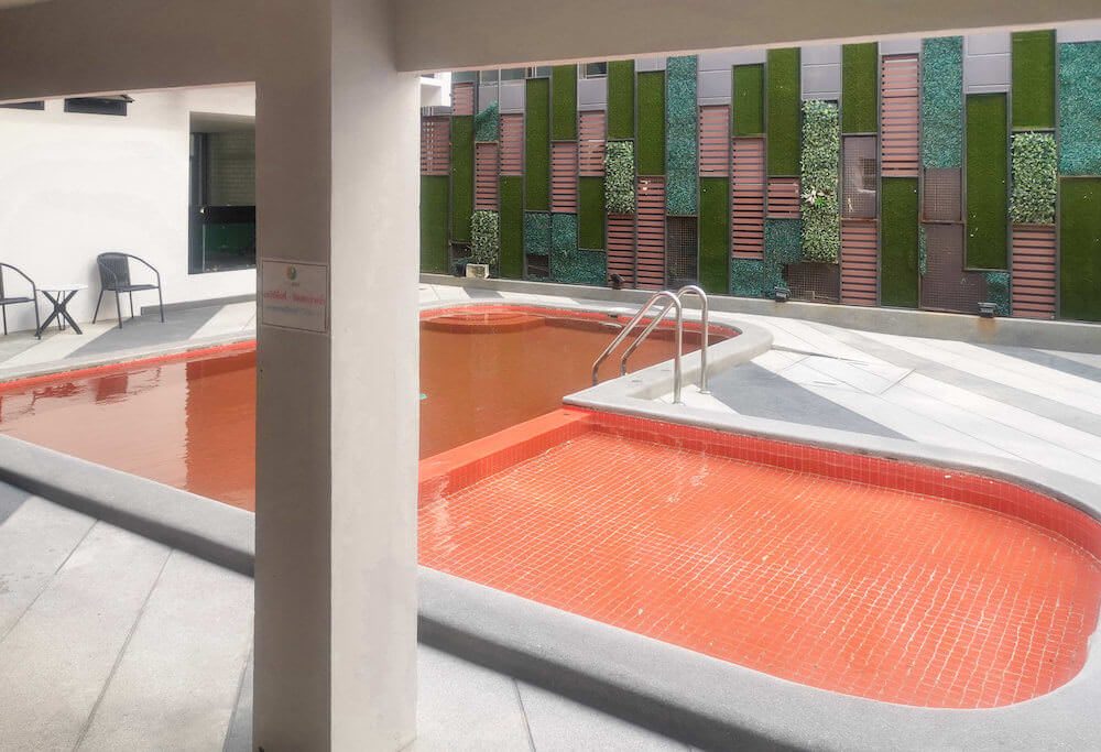 ザ パット ホテル(The Pat Hotel Pattaya)のプール2