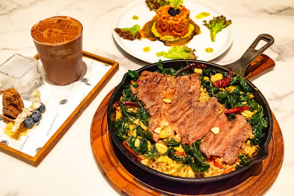 アーバー ホテル アンド レジデンス パタヤ(Arbour Hotel and Residence Pattaya)で食べたディナー