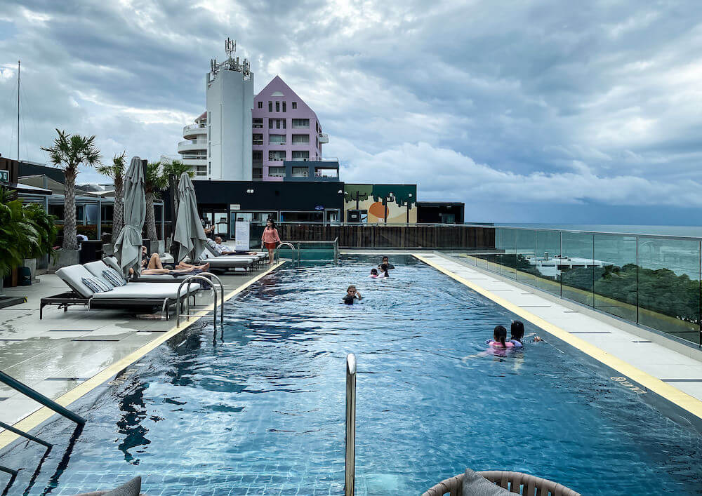 コートヤード バイ マリオット ノース パタヤ(Courtyard by Marriott North Pattaya)のプール2