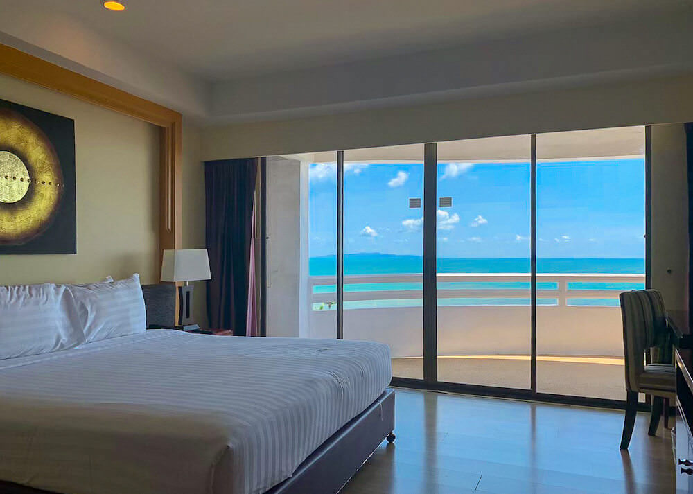 ディー ワーリー ジョムティエン ビーチ パタヤ ホテル(D Varee Jomtien Beach Pattaya Hotel)の客室ベッドルーム