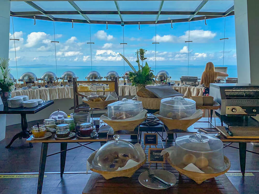 ディー ワーリー ジョムティエン ビーチ パタヤ ホテル(D Varee Jomtien Beach Pattaya Hotel)の朝食会場