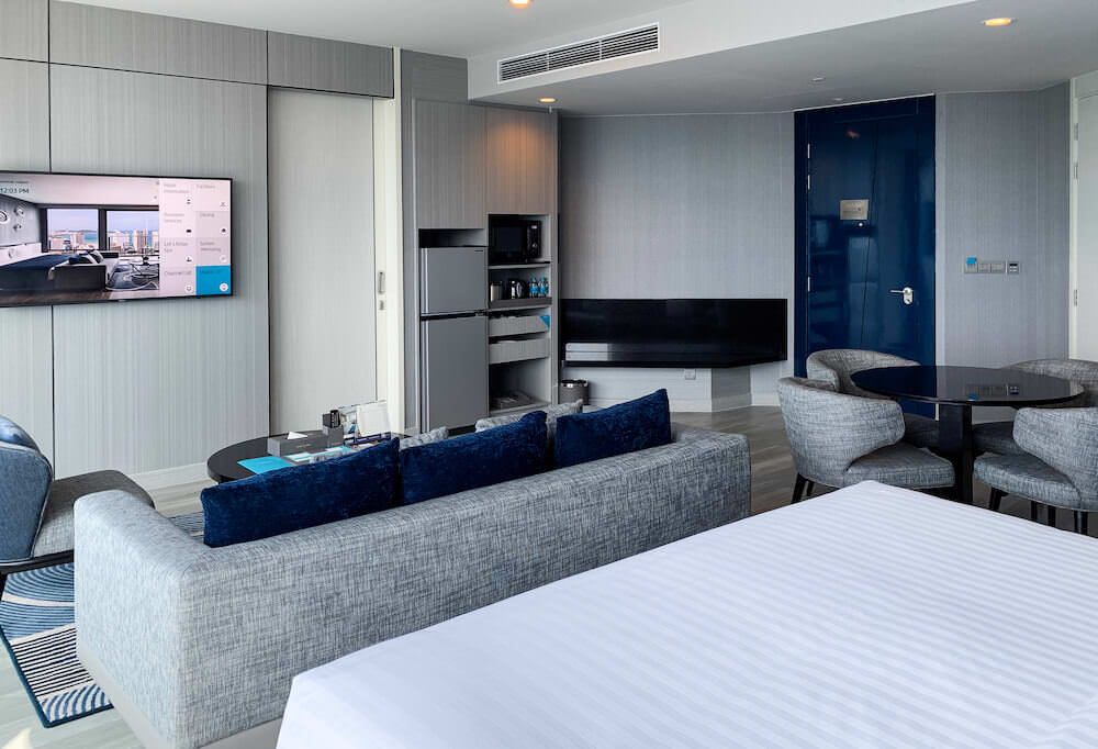 グランデセンターポイントパタヤ(Grande Centre Point Pattaya)のパノラマスイートシービュー客室2