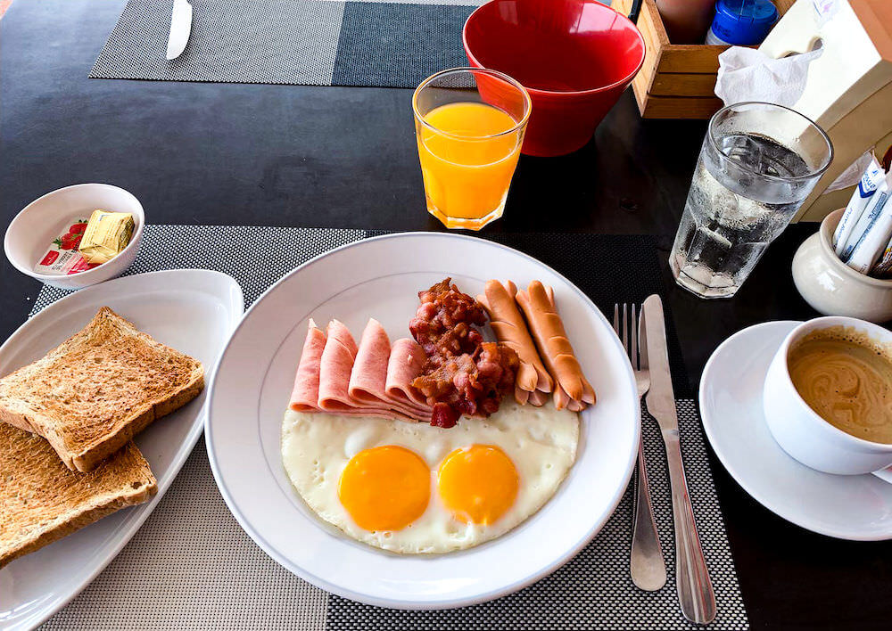 ラレーナ リゾート コラン パタヤ(Lareena Resort Koh Larn Pattaya)で食べた朝食