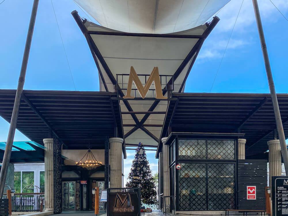パタヤ モーダス ビーチフロント リゾート(Pattaya Modus Beachfront Resort)の入り口