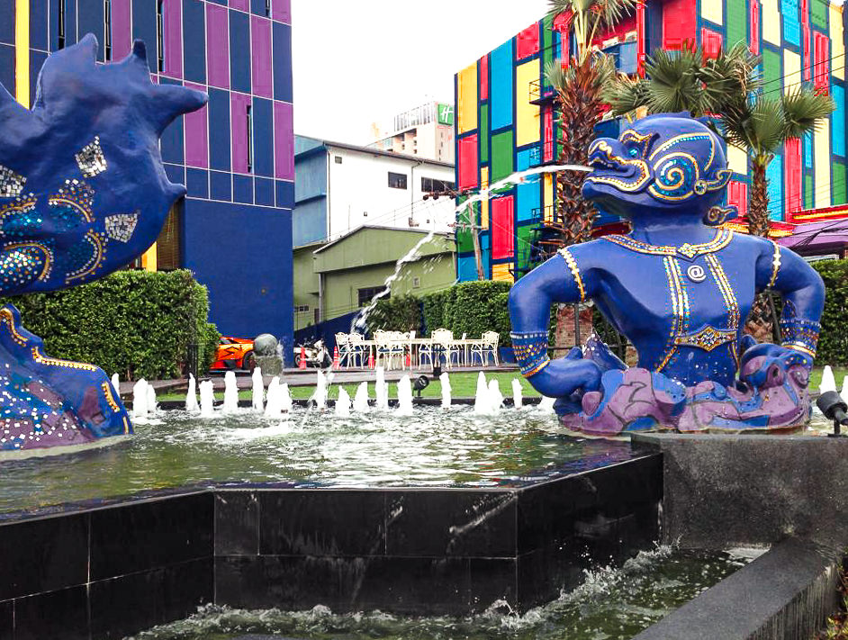 サイアム アット サイアム デザイン ホテル パタヤ(Siam @ Siam Design Hotel Pattaya)の入り口