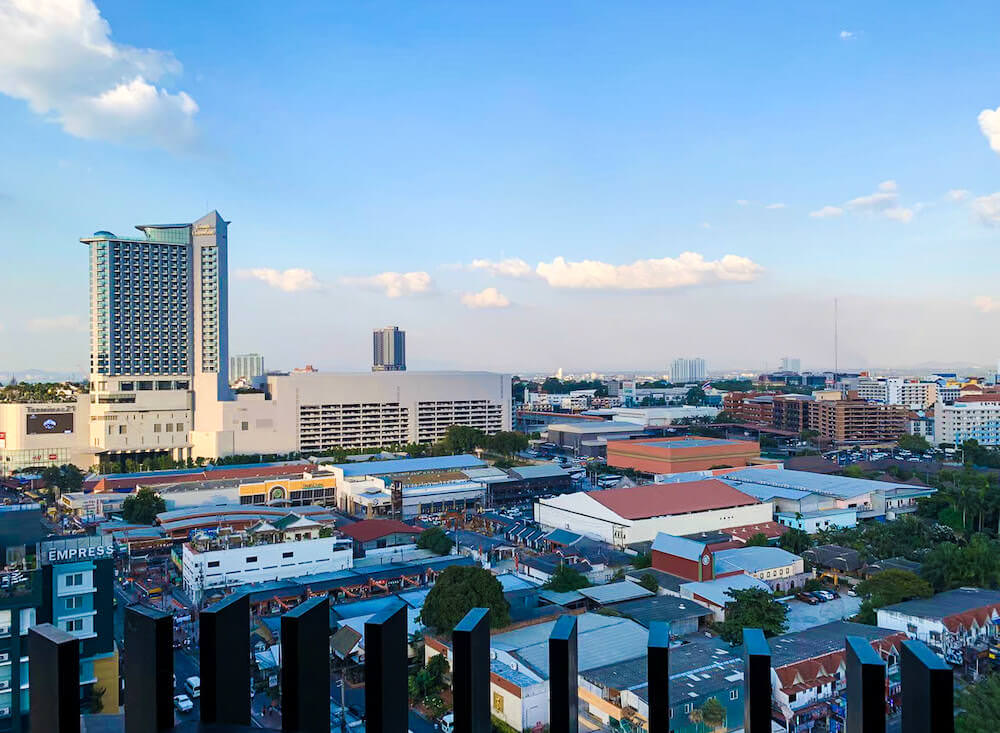 サイアム アット サイアム デザイン ホテル パタヤ(Siam @ Siam Design Hotel Pattaya)客室バルコニーからの景色2