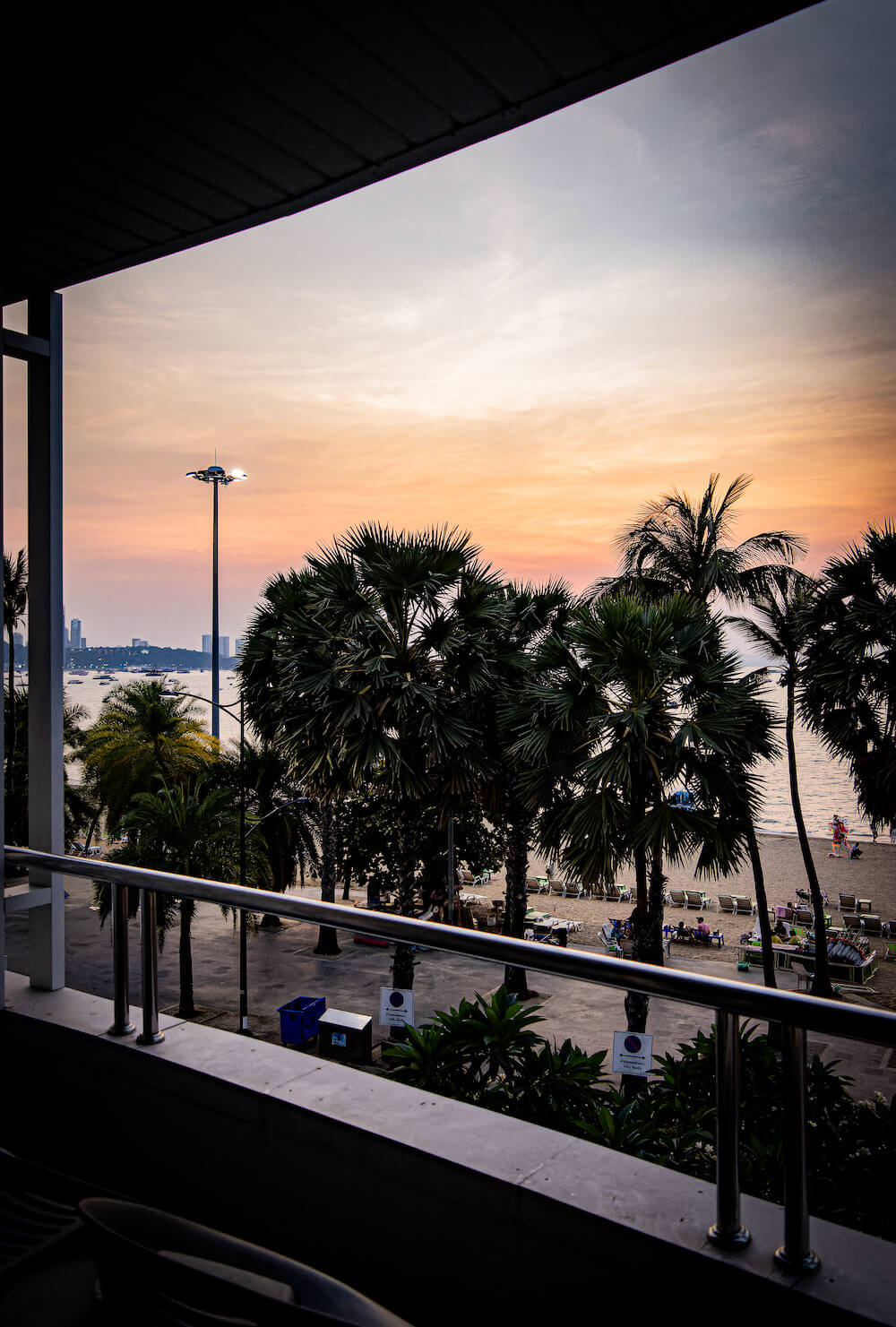 バブーナ ビーチフロント リビング ホテル(Baboona Beachfront Living Hotel)の客室バルコニーから望むオーシャンビュー2